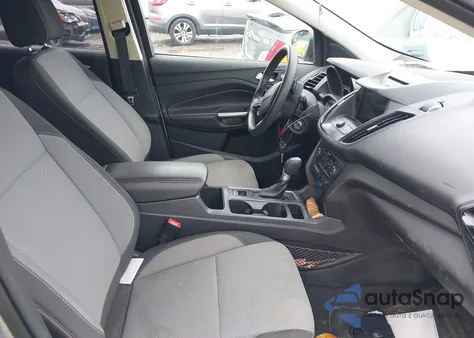 2017 Ford Escape Se from USA, damaged, VIN 1FMCU0GD9HUB40526